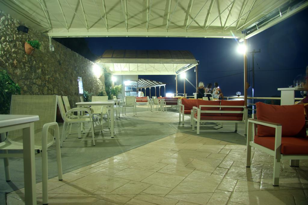 Santa Marina Apartments Rodakino Exterior foto